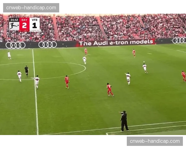 穆西亚拉助攻格雷罗破门，拜仁年轻中场展现创造力